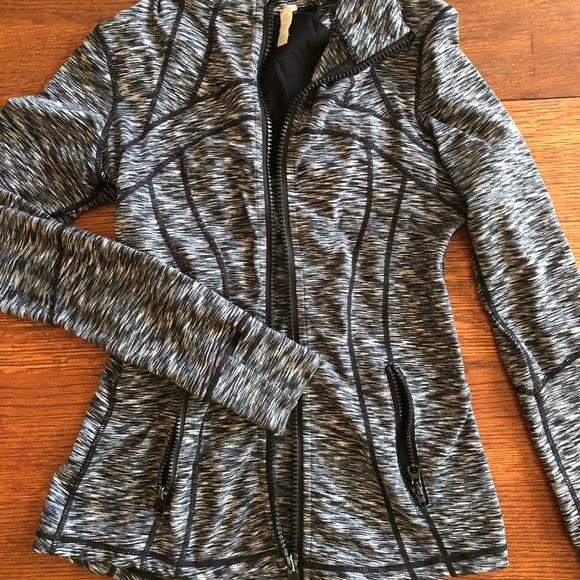 lululemon athletica Jackets & Blazers - LULULEMON jacket size 4